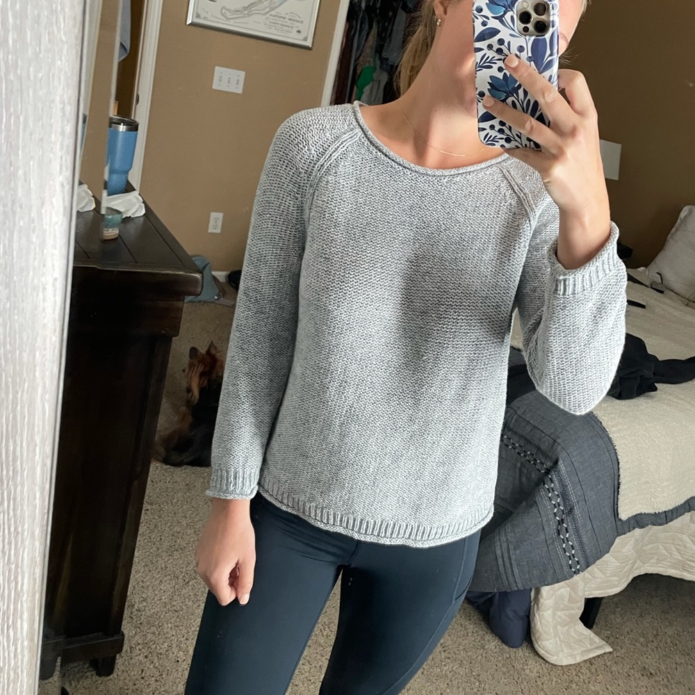 Old navy grey sweater size S!